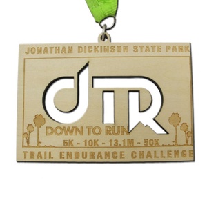 Medallas de Madera Personalizadas para Corredores de Maratón y Carreras de Bicicleta, Grabadas a Mano, Duraderas, Venta al Por Mayor del Fabricante - Product Image 5