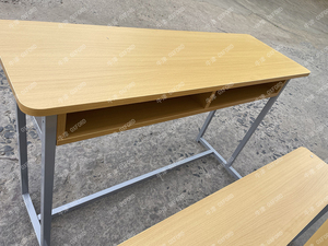 NJ-104 <span class=keywords><strong>de</strong></span> bureau moderne simple Werzalit Double joint Usine directe Printemps Nouveau mobilier scolaire Mobilier scolaire moderne simple - Product Image 5