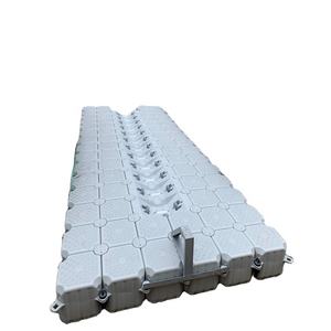 Pontile Galleggiante Colorato con Cubi a Rullo per Molo - Product Image 1