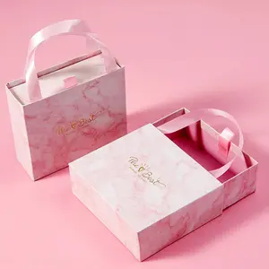 Подарочная картонная коробка для упаковки шоколадных шарфов с ручкой