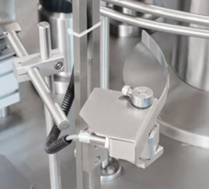 เครื่องบรรจุและห่อสารทำความสะอาดอัตโนมัติ HL8DS 50-3000 มล. คุณภาพสูง ความแม่นยำสูง ควบคุมด้วย PLC สำหรับอาหารเกรด - Product Image 5