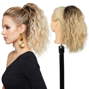 <span class=keywords><strong>Queue</strong></span> <span class=keywords><strong>de</strong></span> <span class=keywords><strong>cheval</strong></span> courte Julianna en fibre japonaise résistante à la chaleur, extensions afro bouclées, <span class=keywords><strong>queue</strong></span> <span class=keywords><strong>de</strong></span> <span class=keywords><strong>cheval</strong></span> synthétique à cordon <span class=keywords><strong>de</strong></span> serrage - Product Image 1