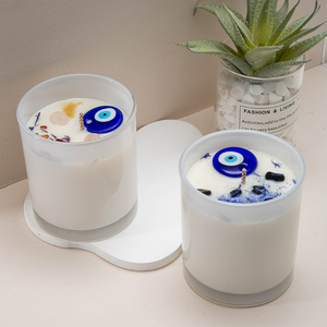 AIKUN Décoration d'intérieur Cadeau de Noël et de la Saint-Valentin Bougies parfumées en cire de soja de luxe faites à la main avec pot en verre cristal motif œil protecteur - Product Image 1