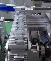 Collateur de sachets haute vitesse pour le regroupement de sachets et le chargement de cartons de sachets autoportants