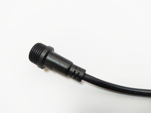 QUANWEI 2-Pin Wasserdichtes Kabel 1 Stecker auf 3 Buchsen Y-Verteiler Adapter Stecker IP65 für LED-Streifen Lichtverbinder - Product Image 2