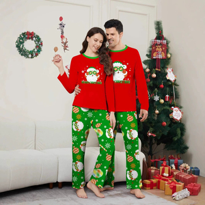 Ensemble de pyjamas de Noël pour femmes, rouge et vert, assortis pour la famille, imprimé Père Noël, vêtements de nuit en polyester, lot de 4 avec inscription Joyeux Noël - Product Image 2