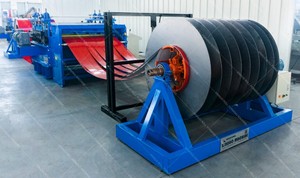 Machine de découpe et de refendage de bobines d'acier entièrement automatique à grande vitesse - Product Image 4