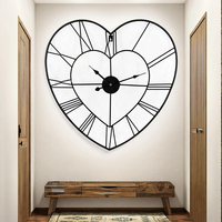 Horloge murale en fer minimaliste, surdimensionnée, moderne et mignonne en forme de cœur, vente en gros