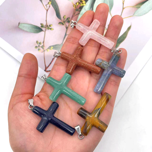 Nuevas llegadas Cristales Piedras curativas <span class=keywords><strong>Cuarzo</strong></span> Rosa <span class=keywords><strong>Aventurina</strong></span> Cruz tallada Colgante - Product Image 2