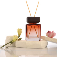 Diffuseur d'huiles essentielles naturelles de luxe Hanling, décoration d'intérieur, flacon en verre avec bâtonnets de roseau, fleur en rotin, rafraîchisseur d'air pour la maison