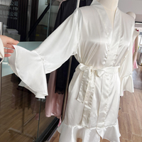 Robes de mariée en satin de soie doux et lisse avec volants, kimono, vêtements de nuit pour demoiselles d'honneur, 15 couleurs en stock pour la mariée et les demoiselles d'honneur