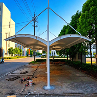 Abri de voiture moderne anti-UV en PVC enduit, toit en arche, pour 3 véhicules, structure de stationnement extérieure, abri en matériau PVDF PTFE pour hôtel et villa