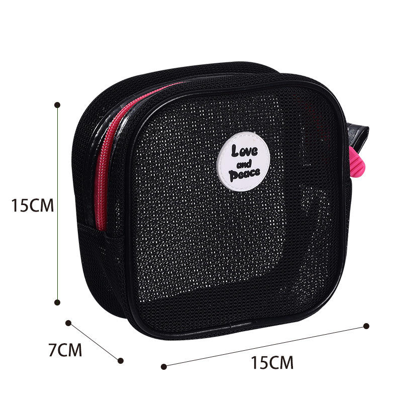 ฮอลิเดย์ สแควร์ แบล็ก