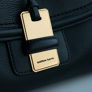 La nouvelle serrure de sac à main à la mode avec beauté est livrée avec une fermeture de verrouillage métallique qui maintient le couvercle sur tous vos effets personnels afin qu'<span class=keywords><strong>ils</strong></span> restent en sécurité - Product Image 1