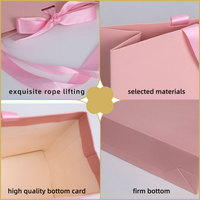 Luxury Clothing Gift Shopping Packaging Paper Bags Kraft Paper Retail Packing Pink White Craft Paper Hot Stamping Paperboard