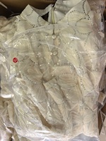 Robe élégante pour femme, mode estivale, avec perles, col montant, manches courtes bouffantes, ceinture à la taille naturelle, longueur midi, en dentelle et boutonnée