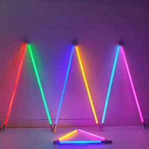 Tube LED T5 T8 en gros, lumière colorée changeante, contrôle par application et tactile, RGB, CRI 90 élevé, lumière de nuit moderne pour maison intelligente - Product Image 1