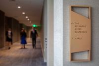 Brandnewsign Signe de répertoire numérique interactif de grande navigation professionnelle pour le centre commercial fabriqué en Chine