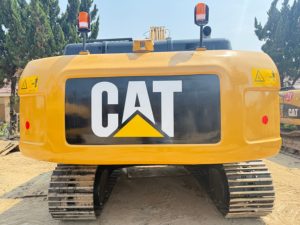 รถขุดตีนตะขาบ Caterpillar 329D2L มือสอง นำเข้าจากญี่ปุ่นแท้ รุ่น CAT 329D2L น้ำหนัก 29 ตัน รถขุดไฮดรอลิกสำหรับงานก่อสร้างหนัก สภาพดี - Product Image 3