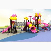 Équipement de jeu extérieur commercial en plastique pour parcs d'attractions et écoles
