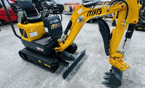 Best Price Factory Direct High Performance Compact 1.2 Ton SE12SR Zero Tail <b>Swing</b> Mini Excavator Powerful Reliable for Tight Sit - Product Image 3