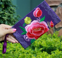 Dompet Koin Kanvas Bordir Gaya Etnik Desain Bunga Peony Besar Tas Clutch Wanita Hadiah Perjalanan Sempurna Liburan