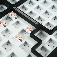 Clavier mécanique gaming OEM à moules existants, disposition 98%, échange à chaud, rétroéclairage RGB, prise en charge personnalisée AZERTY/ISO/ABNT2/QWERTZ, etc.