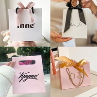 Özel kendi Logo baskı küçük kişiselleştirilmiş lüks alışveriş Tote hediye kağıt torba ile kurdela saplar takı ambalaj giyim için