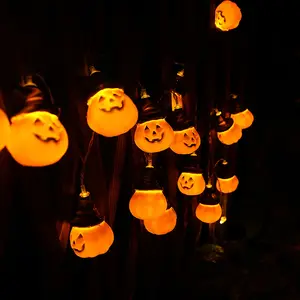 2022 colgante al aire libre Led decoración de Halloween cara sonriente calabaza mago sombrero calavera cabeza noche cadena lámpara vacaciones iluminación 50