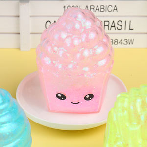 Jouets à presser de haute qualité Ice Cream <span class=keywords><strong>Light</strong></span> 6 pouces Logo personnalisé Excellents jouets de décompression élastiques pour les enfants - Product Image 5