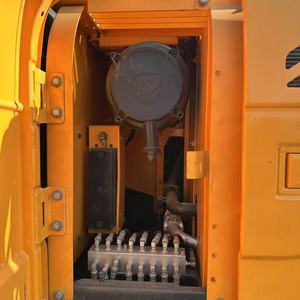 Excavatrice sur chenilles Hyundai 220LC-9S d'occasion de haute qualité, modèle 2022, moteur inclus, faible nombre d'heures, excellent état, garantie de 6 mois - Product Image 5