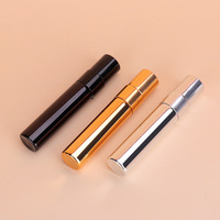 Fournisseur de la Chine bouteille de diffuseur de roseau en verre vide d'huile de parfum de conception personnalisée bouteille de parfum en verre de 5ml avec pompe en aluminium doré