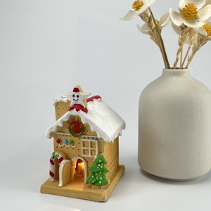 Adorno de Casita de Jengibre de Resina Hecho a Mano de Alta Calidad, Estilo Encantador para Decoración de Árbol de Navidad y Bolas - Product Image 6
