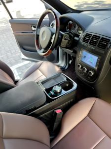 Frigo portabicchieri intelligente di tendenza con caricatore USB per bracciolo Smart Cockpit per Mercedes-Benz V-Class/Vito/Hiace Dynamic Island Electric - Product Image 3