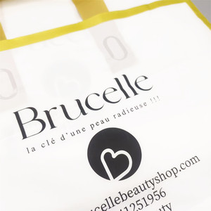 थोक बुटीक पैकेजिंग, अनुकूलन योग्य कॉस्मेटिक टी-शर्ट पैकेजिंग, गोल्डन ईएज सॉफ्ट लूप प्लास्टिक बैग - Product Image 4