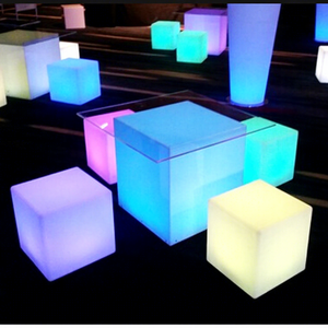 PUFFS LOUNGE / MESAS DE CENTRO / <span class=keywords><strong>Mesa</strong></span> de Centro o Silla LED Cube para Eventos - Product Image 4