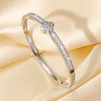 Groothandel Vier Blad Klaver Armband Diamant Bloem Armband Geluksbrenger Sieraden Voor Vrouwen Trendy Cadeau Voor Valentijnsdag Verjaardag