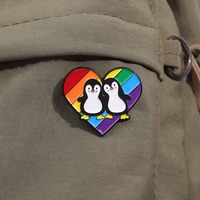 Broche élégante en émail motif couple de pingouins, cœur arc-en-ciel, amour, insigne de revers, bijou cadeau fierté LGBT