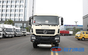 Dongfeng KC Réservoir en alliage d'aluminium 10000L 3000 Gallon Distributeur de carburant d'avion Camion Hélicoptère <span class=keywords><strong>Prix</strong></span> du camion de ravitaillement - Product Image 2