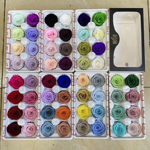Vente en gros usine de fleurs préservées en vrac, têtes de roses éternelles séchées de 3-4 cm, 10/12 pièces/boîte, pour décoration de mariage - Product Image 6