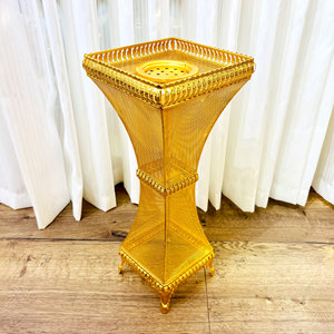 Bruciatore di Incenso Arabo in Metallo Dorato di Lusso, Decorazione per Soggiorno e Festival, Motivi Raffinati, Bruciatore per Incenso Aromatico - Product Image 3