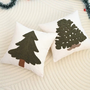 Nouveauté : Housse de coussin d'hiver douillette pour l'automne, Noël, 18 pouces, motif d'arbre de Noël mignon, en peluche - Product Image 4