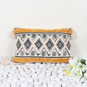 Housse de coussin en jacquard tuftée à la main, texture bohème ivoire et noir, décoration d'intérieur douce, prix de gros - Product Image 1