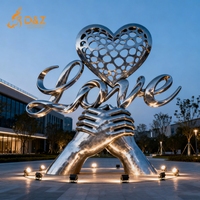 Sculpture d'art en forme de cœur en acier inoxydable de grande taille, moderne, polie, pour l'extérieur, par D&Z Art Group, à vendre