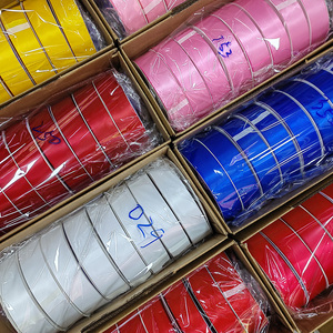 <span class=keywords><strong>Ruban</strong></span> en stock d'usine, 196 couleurs unies, 100 yards par rouleau, <span class=keywords><strong>ruban</strong></span> <span class=keywords><strong>satin</strong></span>é <span class=keywords><strong>blanc</strong></span> lisse simple ou double face, 4 cm (1,5 pouce) - Product Image 1