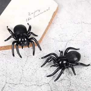 Offre Spéciale <span class=keywords><strong>2023</strong></span> : Jouets Farces et Attrapes Halloween – Araignée Horrifique en PVC, Insectes Fantaisie Amusants pour Adultes, Blagues pour Enfants - Product Image 5