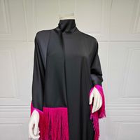 Abaya musulmane de luxe Hafizah 2026 Dubaï, robe modeste noire et rose à franges