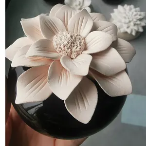 Luxury Flower Ceramic Diffuser Stone Fragrance White Porcelain Diffuser Flower Lotus Ceramic Or Stone Flower Diffuser