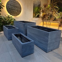 Pot Tanaman Lantai Persegi Besar Gaya Kontemporer Desain Modern Ramah Lingkungan Beton Lubang Drainase 120L Taman 10 Pcs