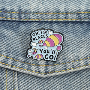 Spille Smaltate 'Oh i Luoghi che Visiterai' di <span class=keywords><strong>Dr</strong></span>. Seuss, Il Gatto nel Cappello, Spilla per Libri, Distintivo da Bavero, Gioiello Regalo, Vendita all'Ingrosso - Product Image 1